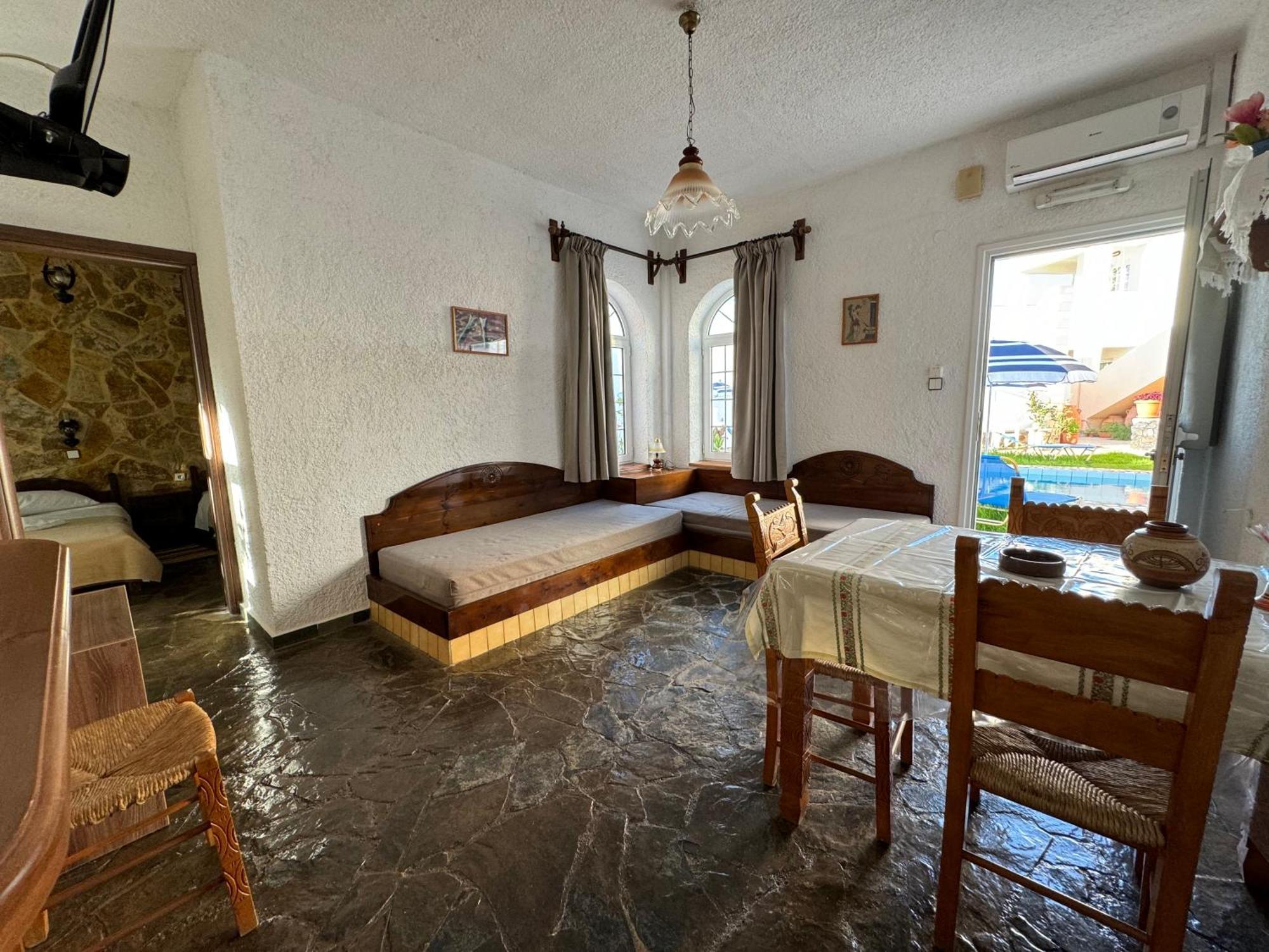 Konaki Aparthotel 3*